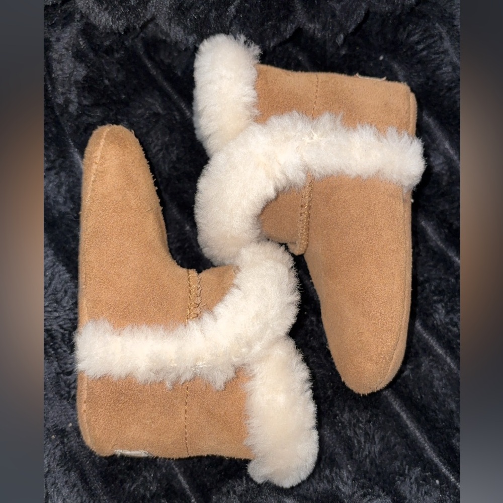 UGG INFANT Tan and Cream Winter Boots